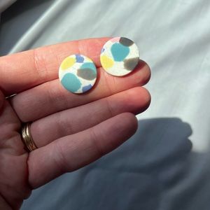 Multicolored earrings